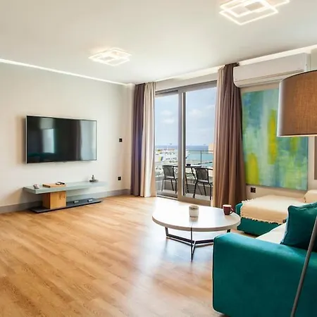 Minimal Loft Art With Sea View Over Heraklion Harbour Exterior photo