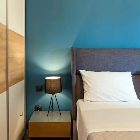 Minimal Loft Art With Sea View Over Heraklion Harbour Exterior photo